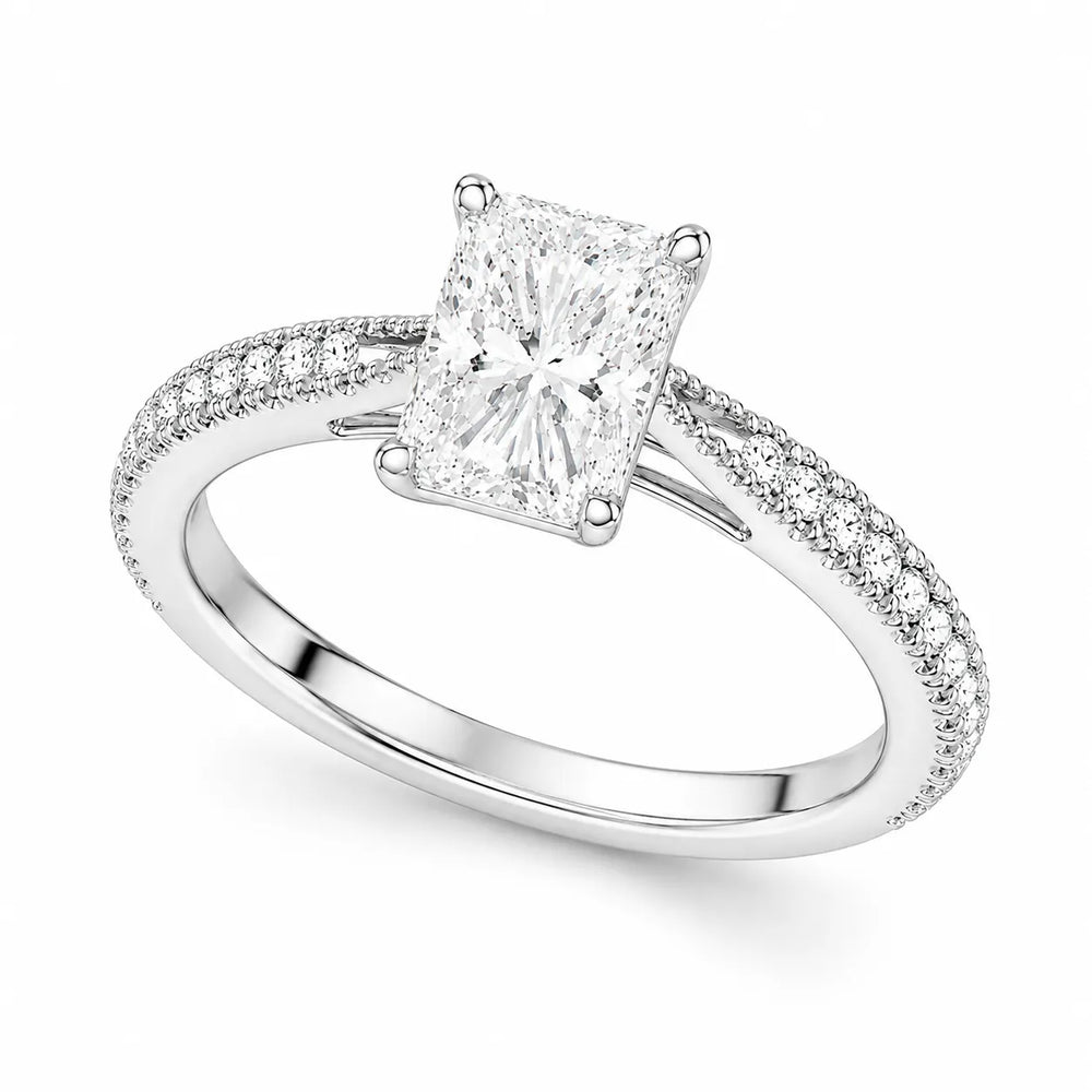 Luminous Promise Ring with Round Elegance