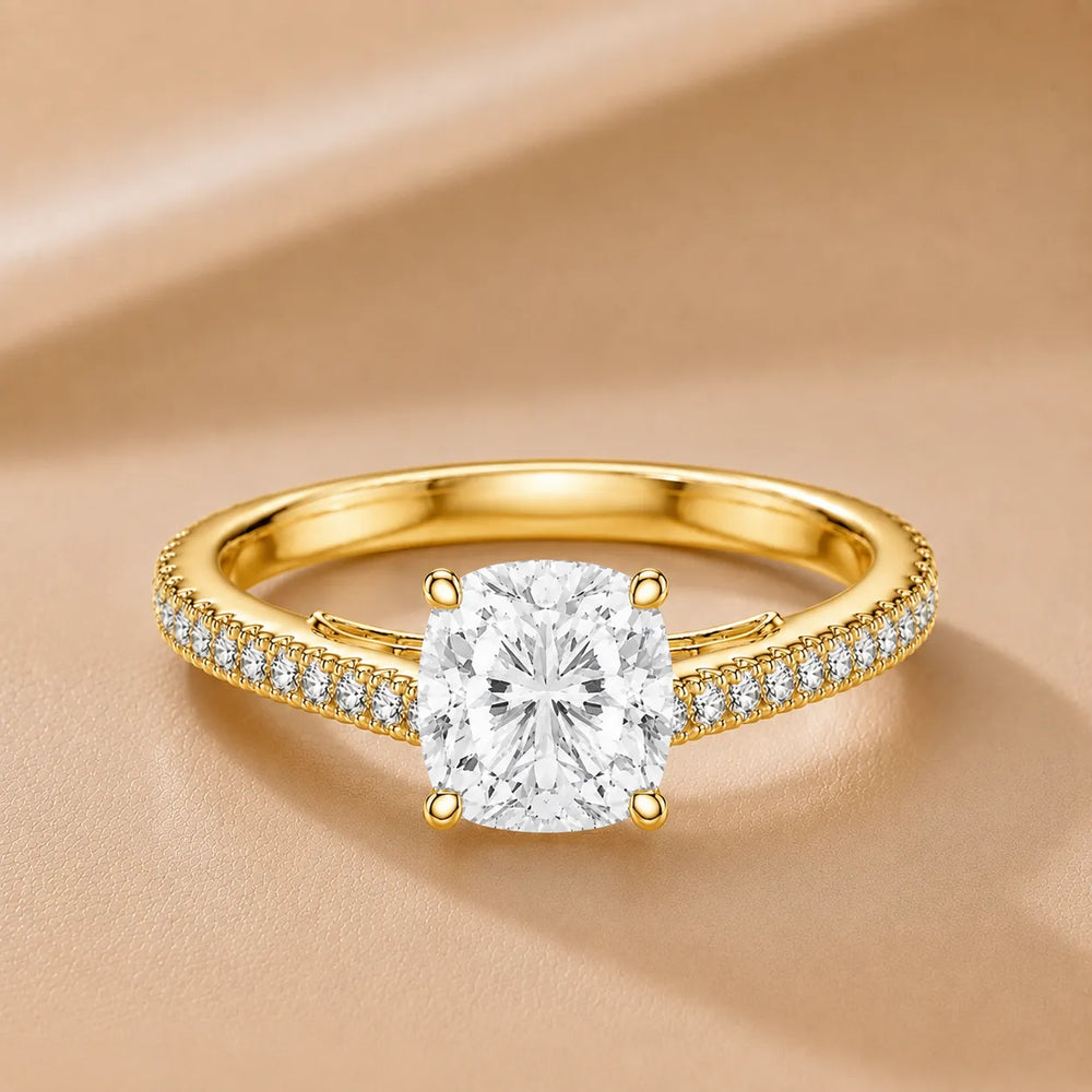 Luminous Promise Ring with Round Elegance