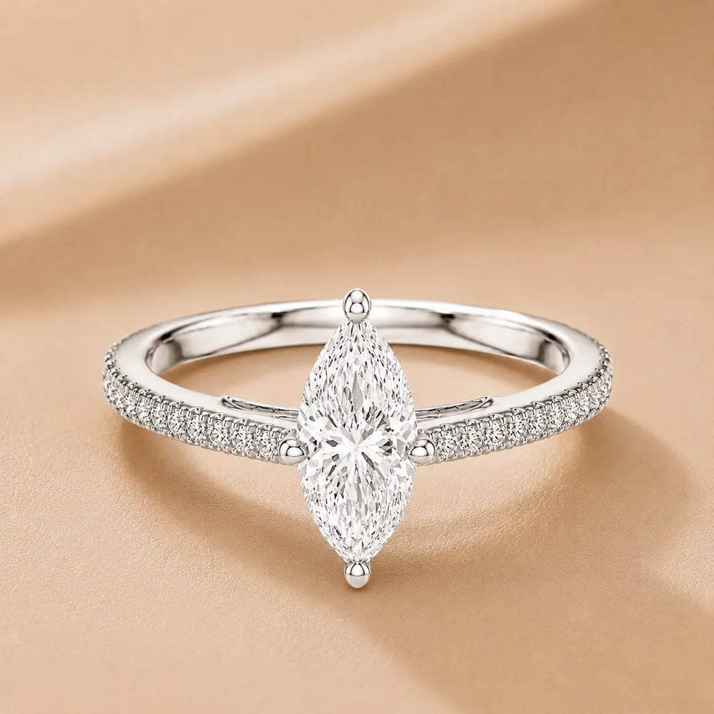 Luminous Promise Ring with Round Elegance
