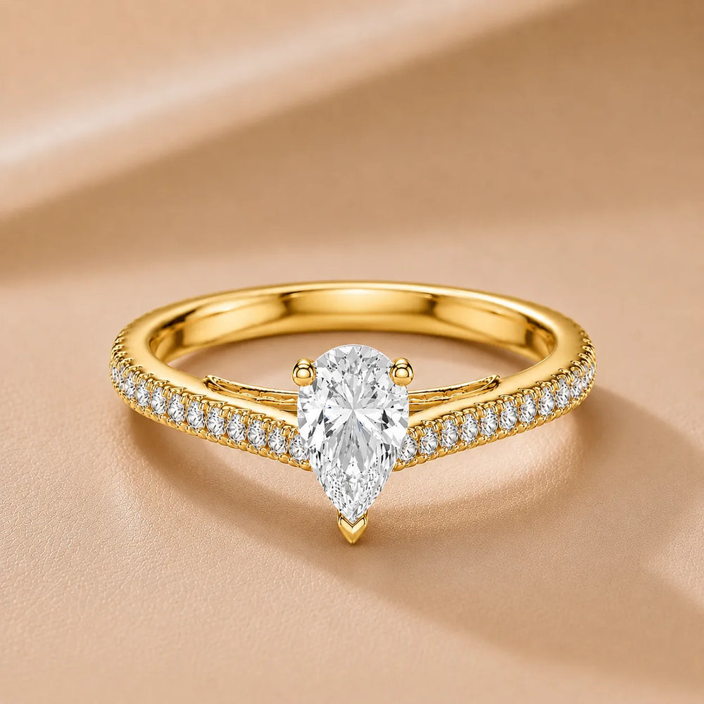 Luminous Promise Ring with Round Elegance