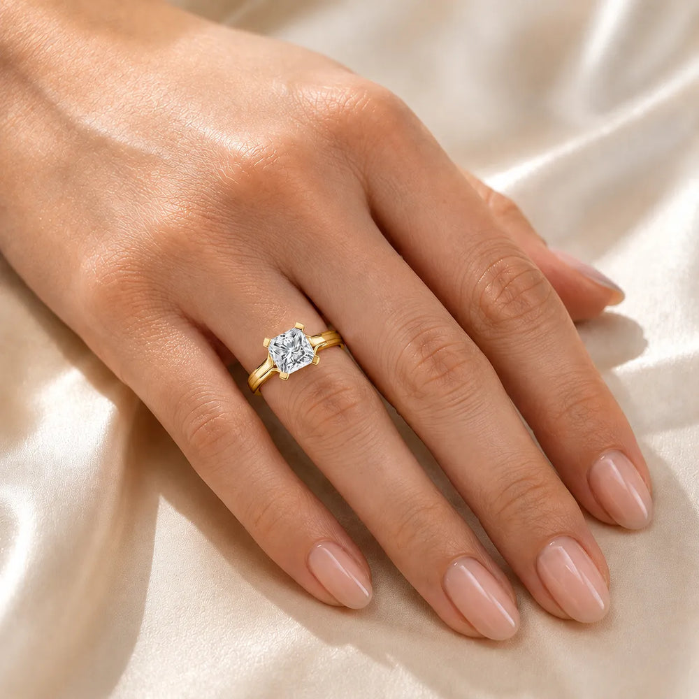 Elegant Solitaire Ring Set with Matching