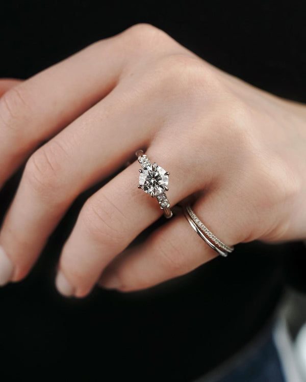 Round Brilliant Cut Labgrown Engagement Ring