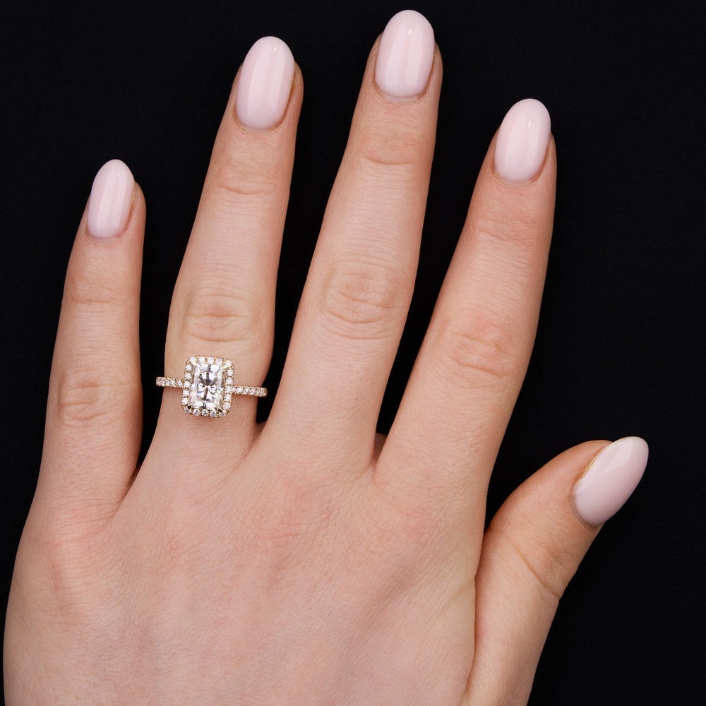 Radiant Cut Labgrown Engagement Ring