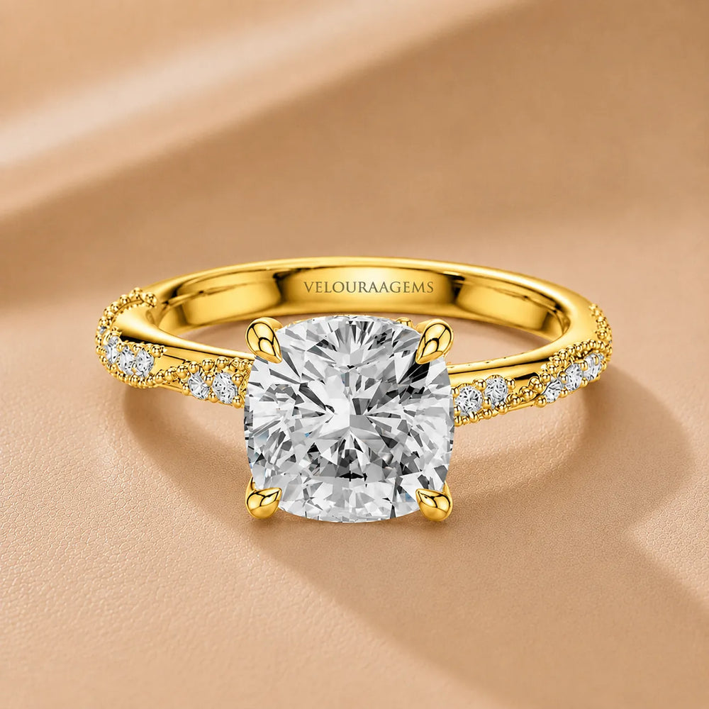 Classic Engagement Ring with Modern Luxury and Refined Beauty