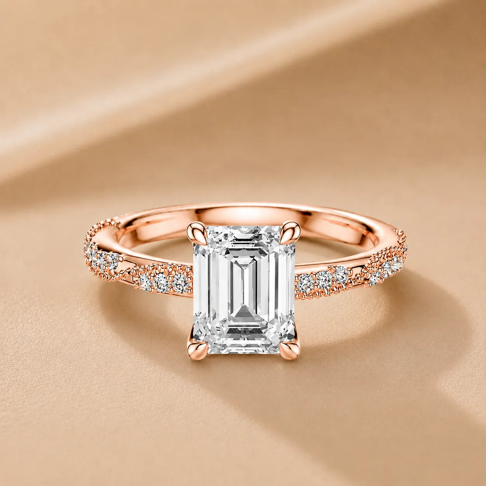 Classic Engagement Ring with Modern Luxury and Refined Beauty