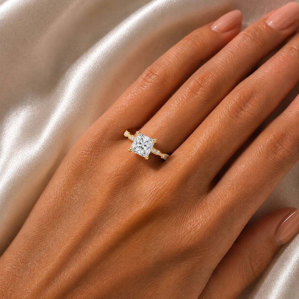 Classic Engagement Ring with Modern Luxury and Refined Beauty