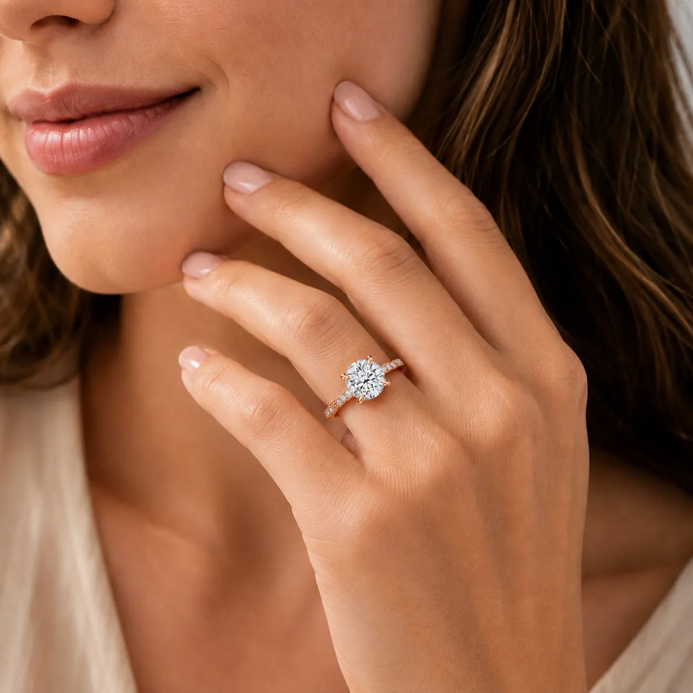 Classic Engagement Ring with Modern Luxury and Refined Beauty