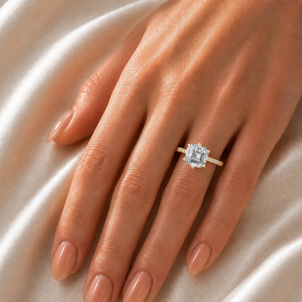 Romantic Solitaire Ring with Pavé Accent