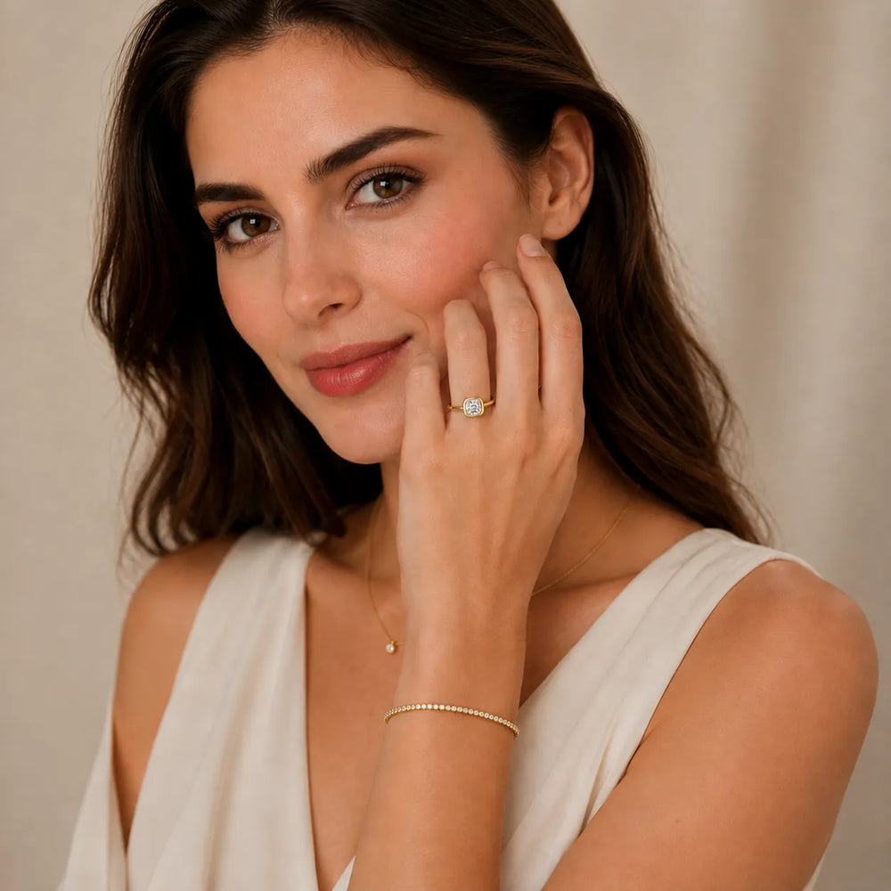 Romantic Halo Solitaire Ring