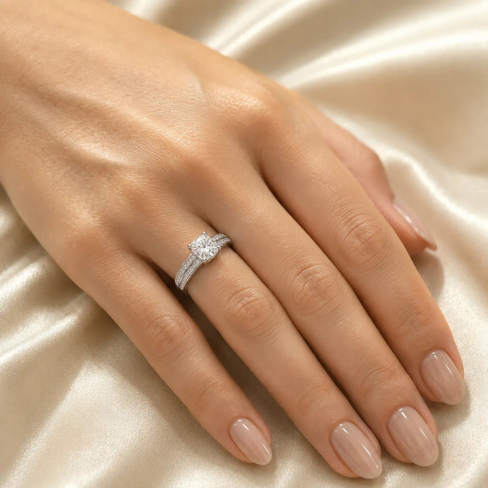 Serene Ring with Side Stone