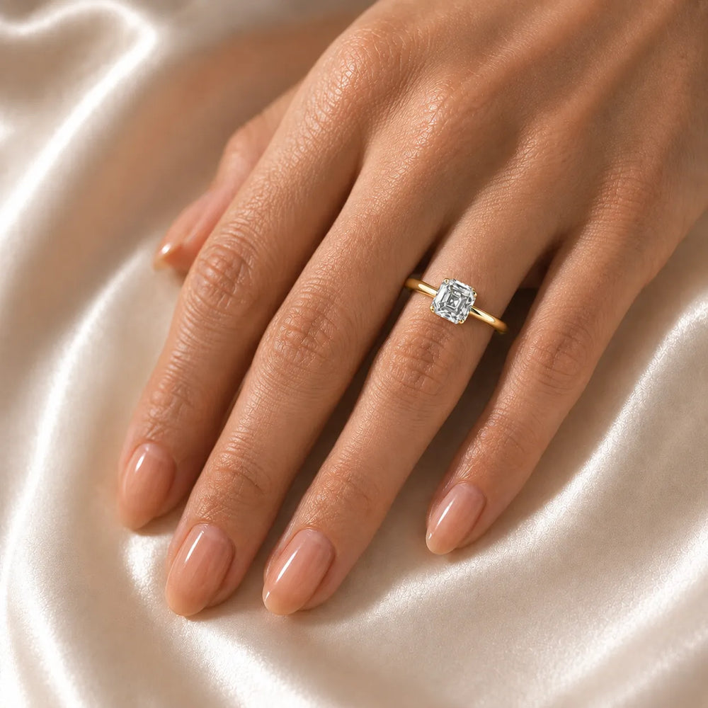 Romantic Solitaire Ring with Classic Setting