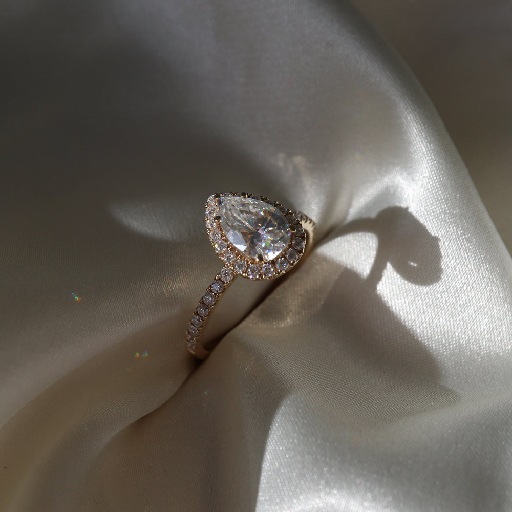 Pear Cut Labgrown Engagement Ring