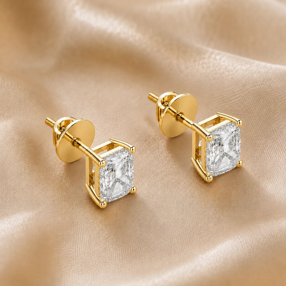 The Classic Brilliance Studs earring