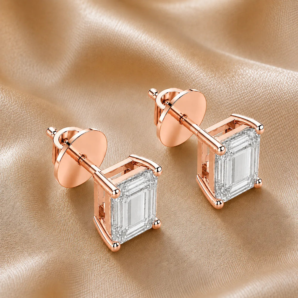 The Classic Brilliance Studs earring