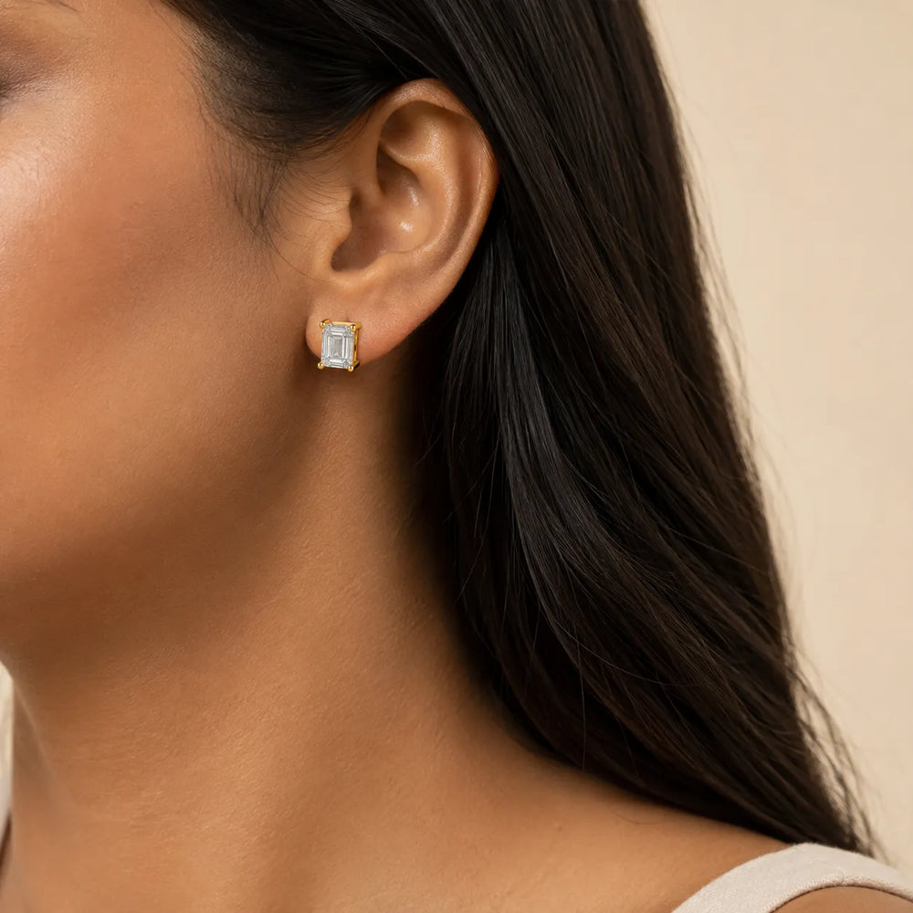 The Classic Brilliance Studs earring