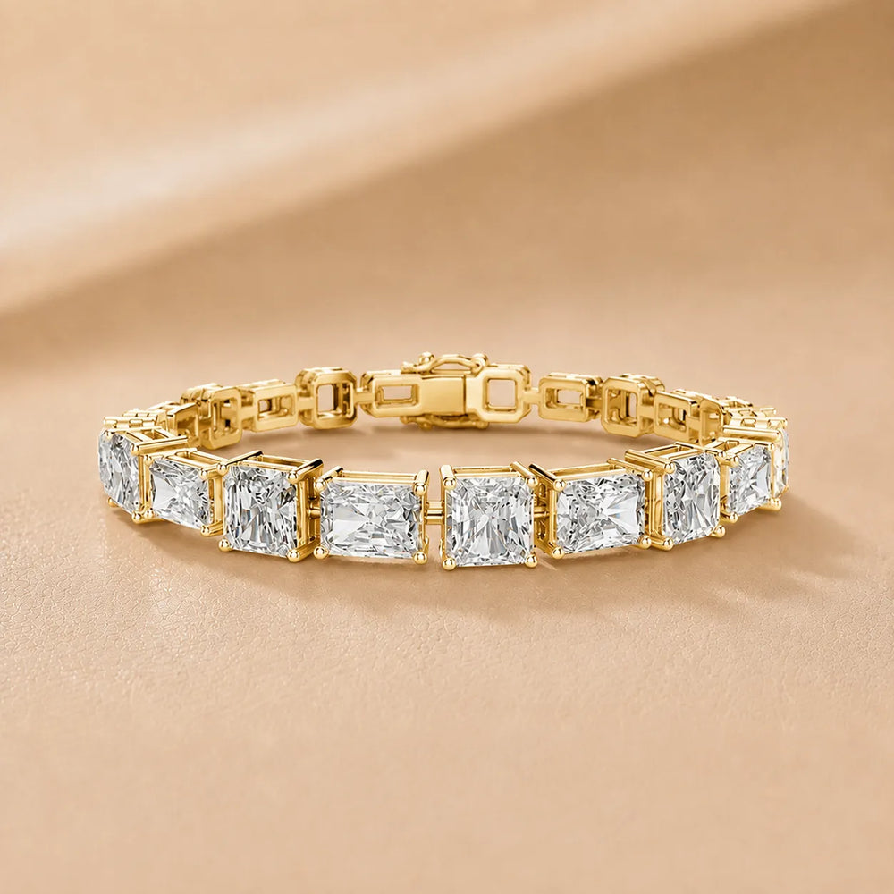 Structured Beauty, Endless Shine With Princess Cut & Emerald Cut Diamond