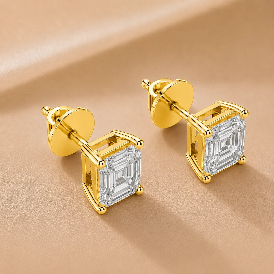 The Classic Brilliance Studs earring
