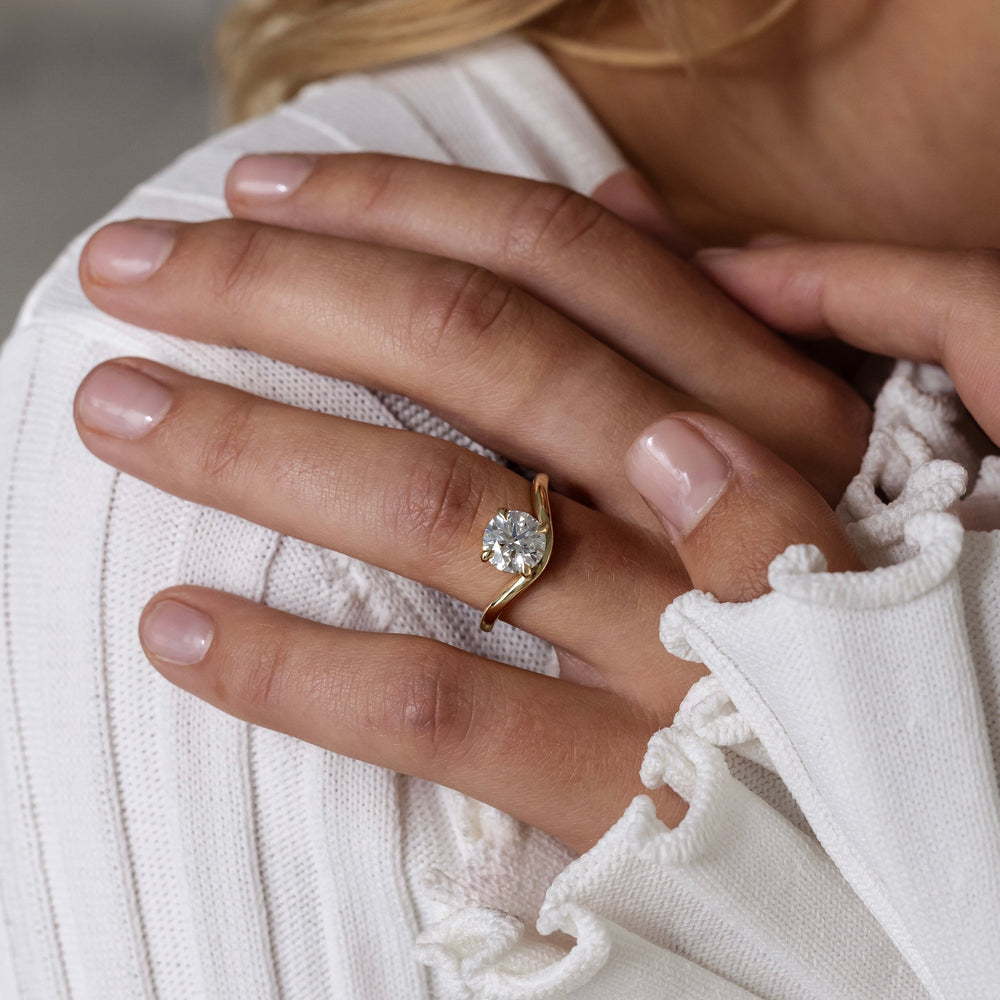 Round Brilliant Cut Labgrown Engagement Ring