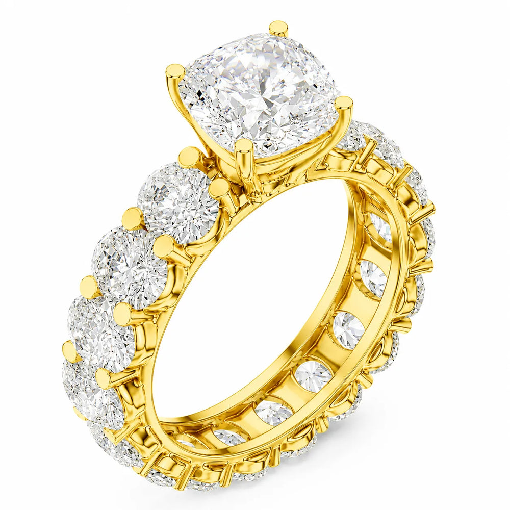 The Everlasting Grace Ring with Oval Diamond