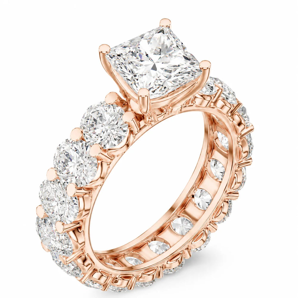 The Everlasting Grace Ring with Oval Diamond