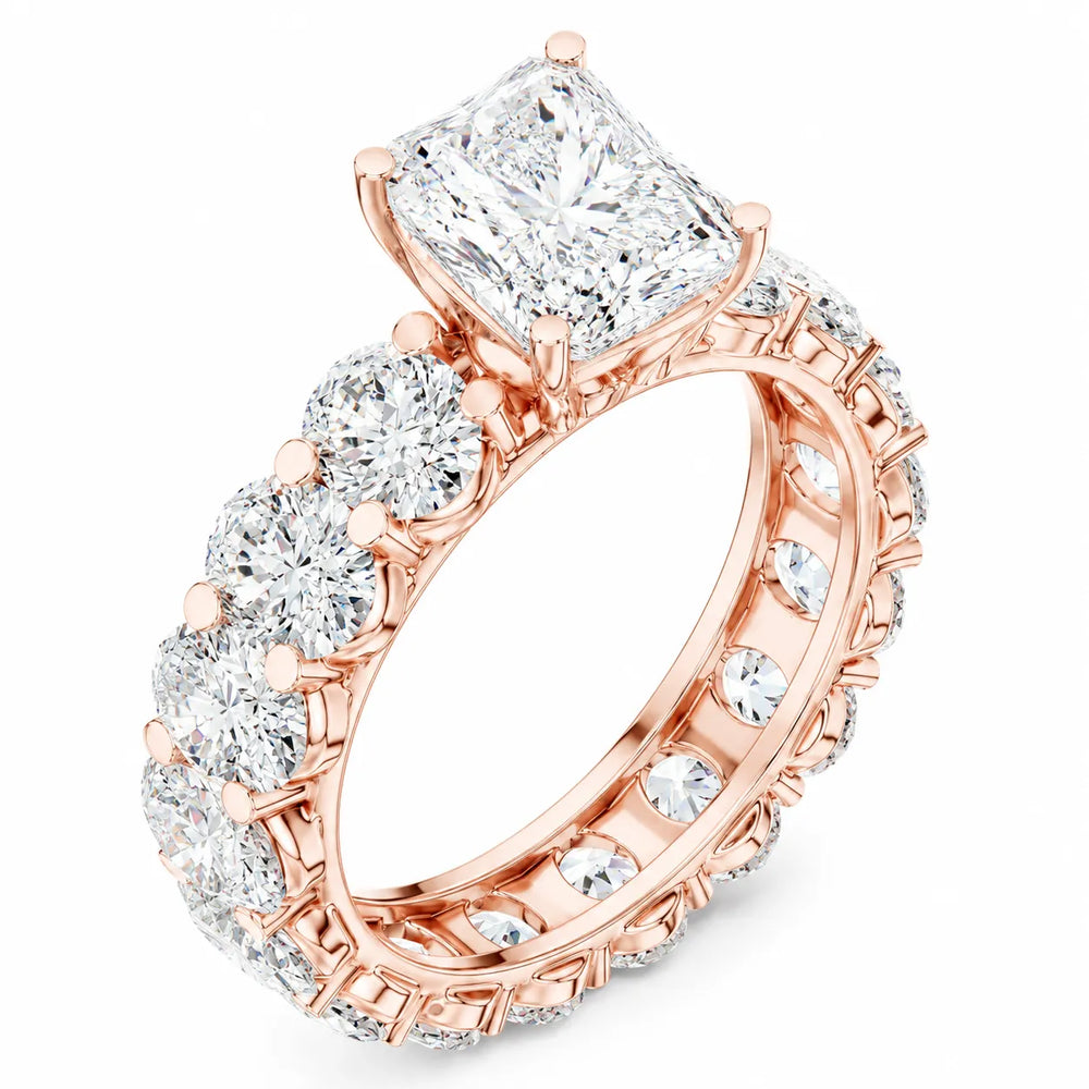 The Everlasting Grace Ring with Oval Diamond