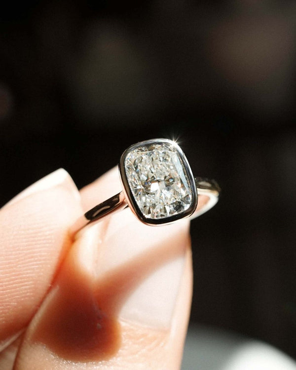 Cushion Cut Labgrown Engagement Ring