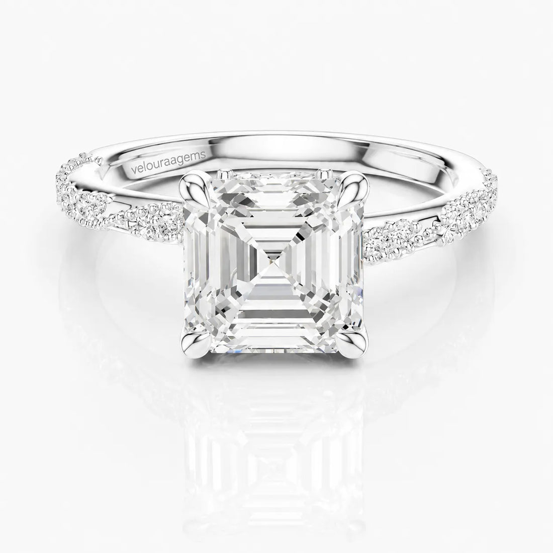 Classic Engagement Ring with Modern Luxury and Refined Beauty