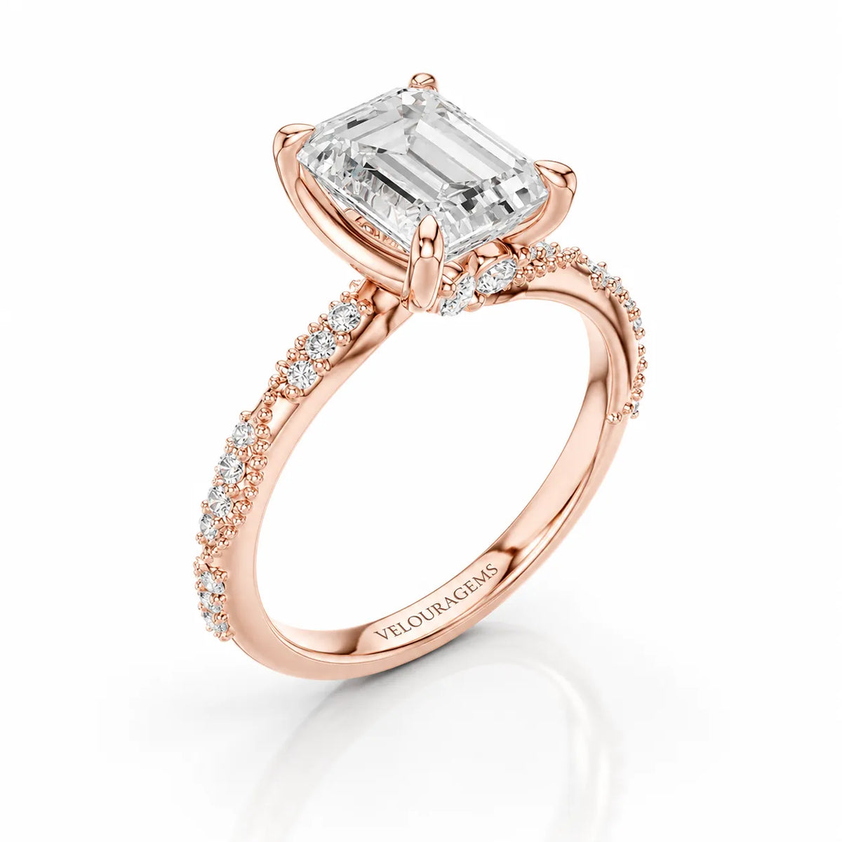 Classic Engagement Ring with Modern Luxury and Refined Beauty