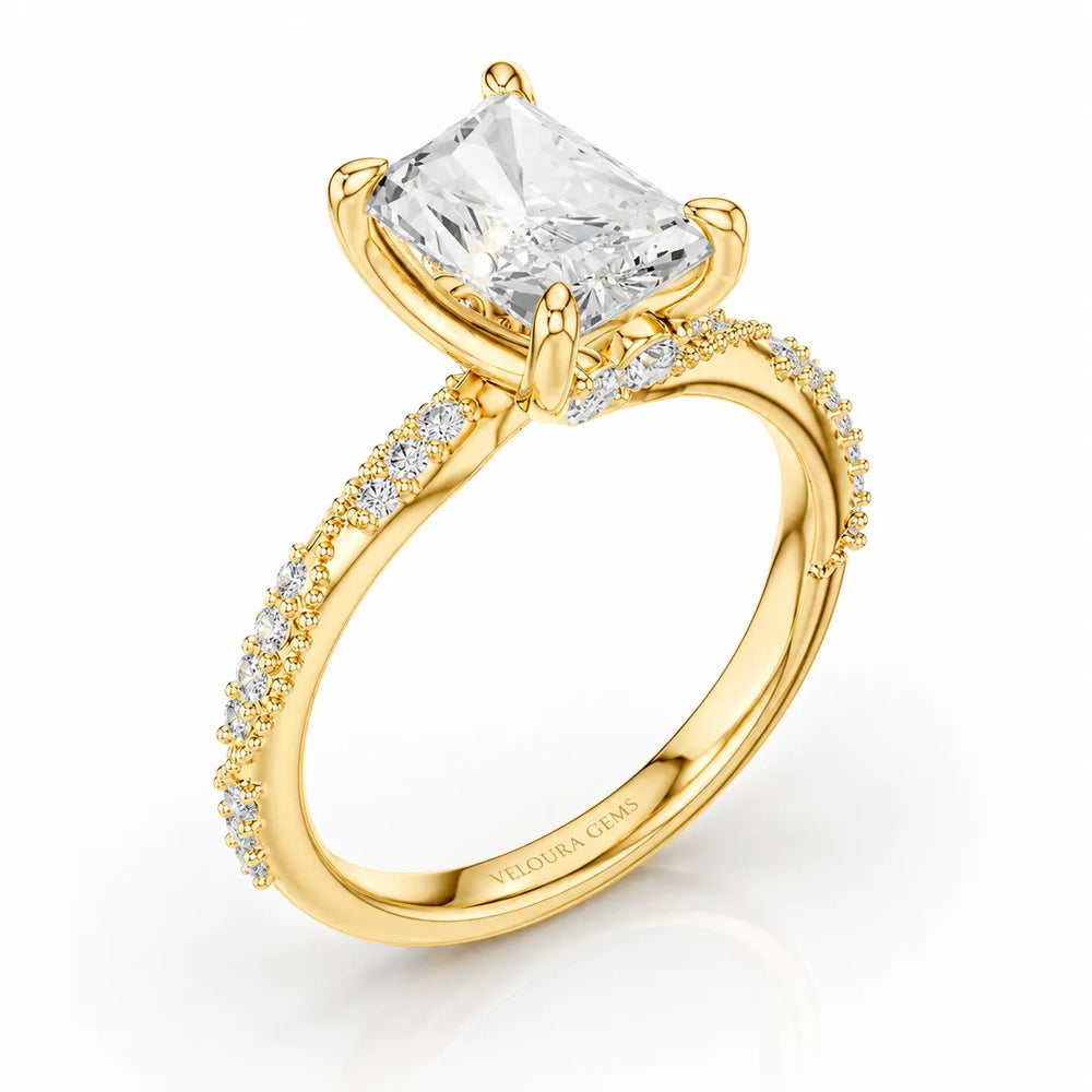 Classic Engagement Ring with Modern Luxury and Refined Beauty