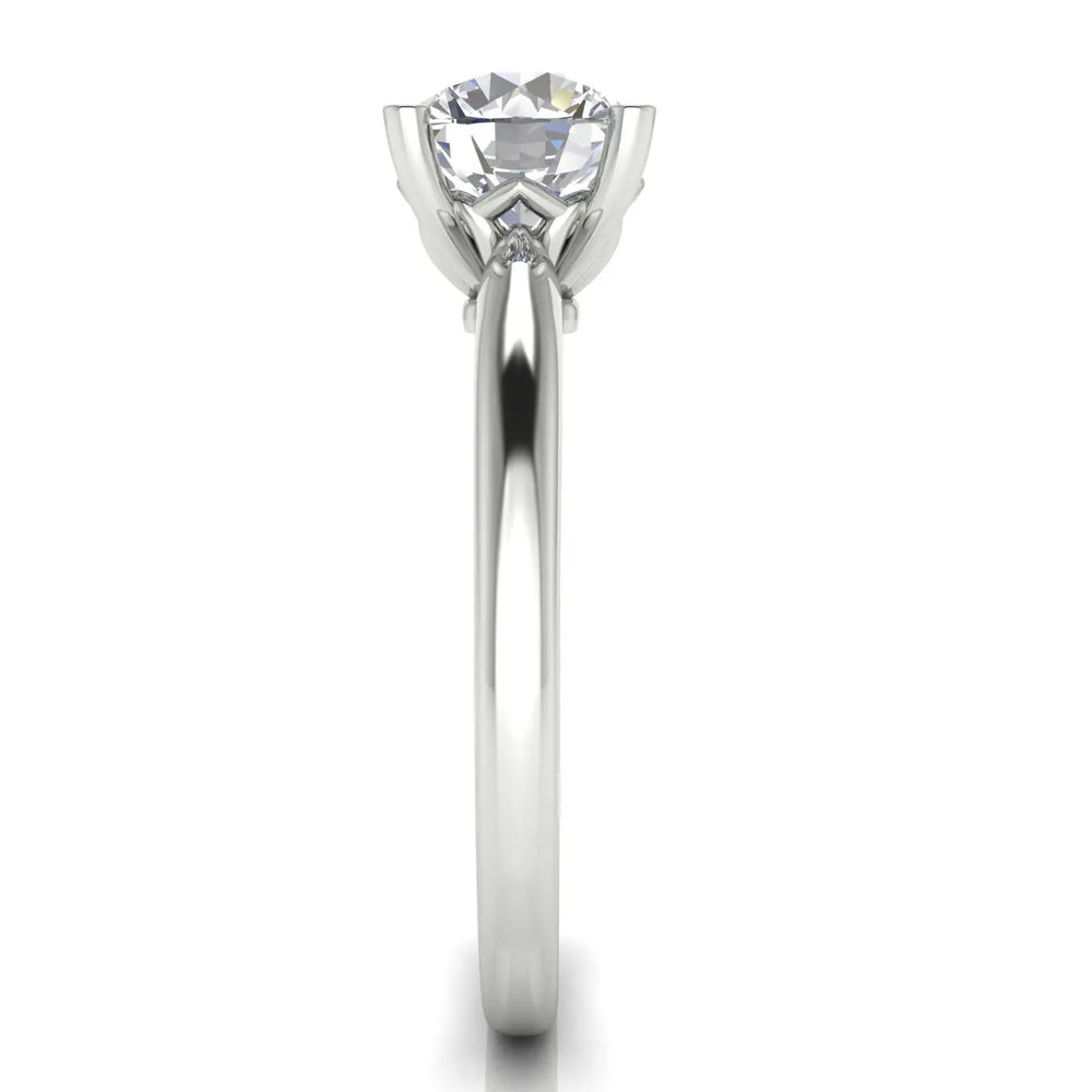 Elegant Solitaire Ring with Timeless Appeal