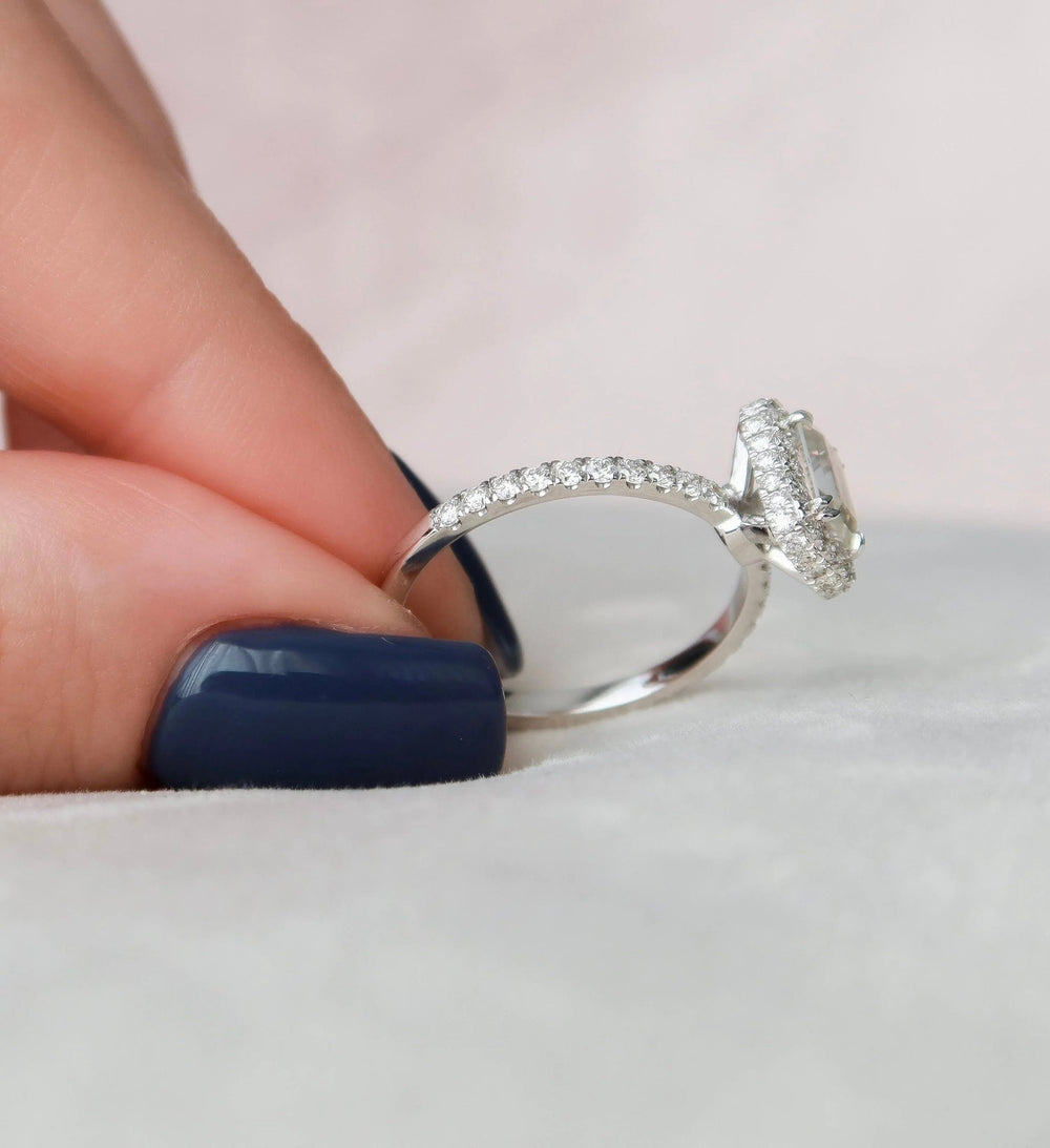 Emerald Cut Labgrown Engagement Ring