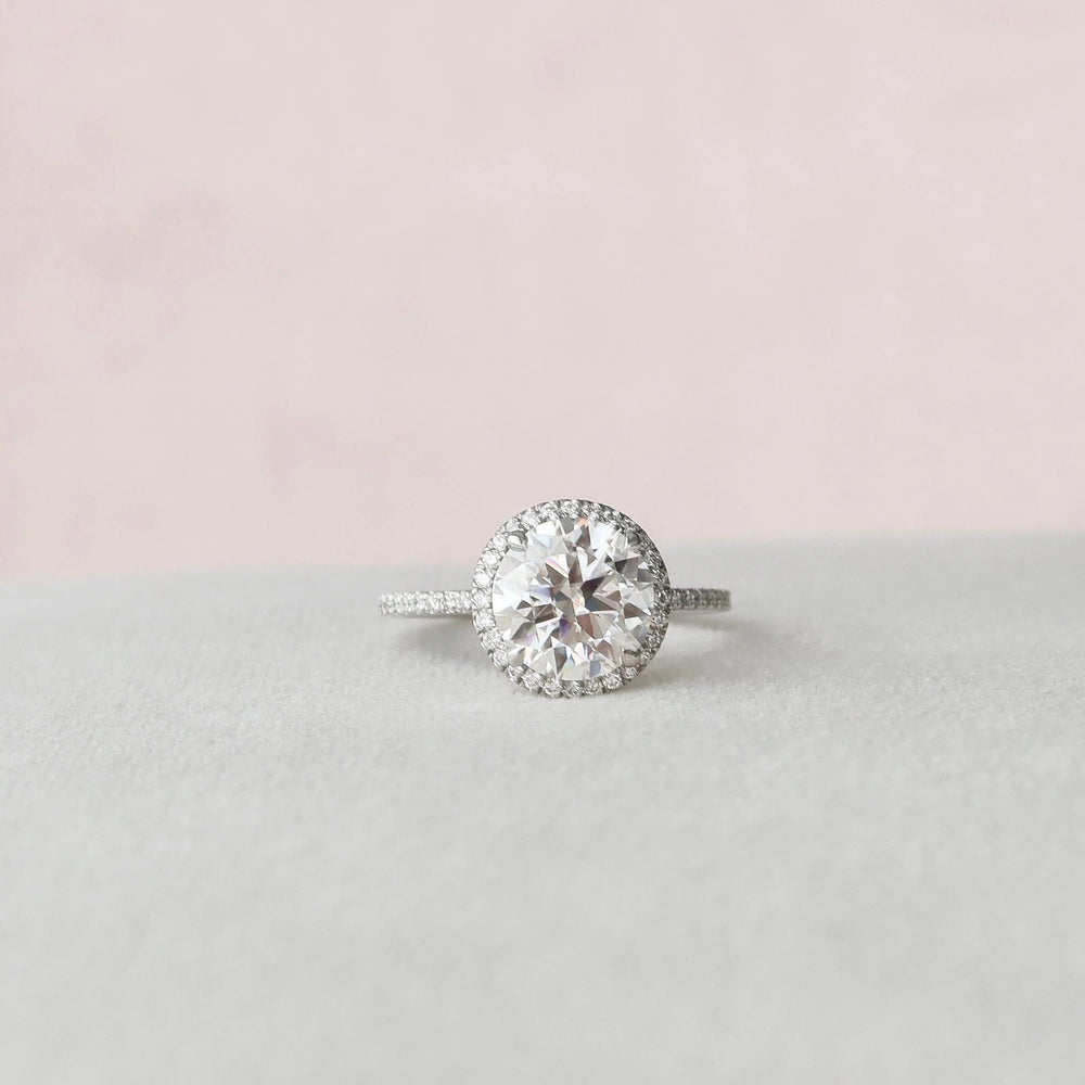 Round Brilliant Cut Labgrown Engagement Ring