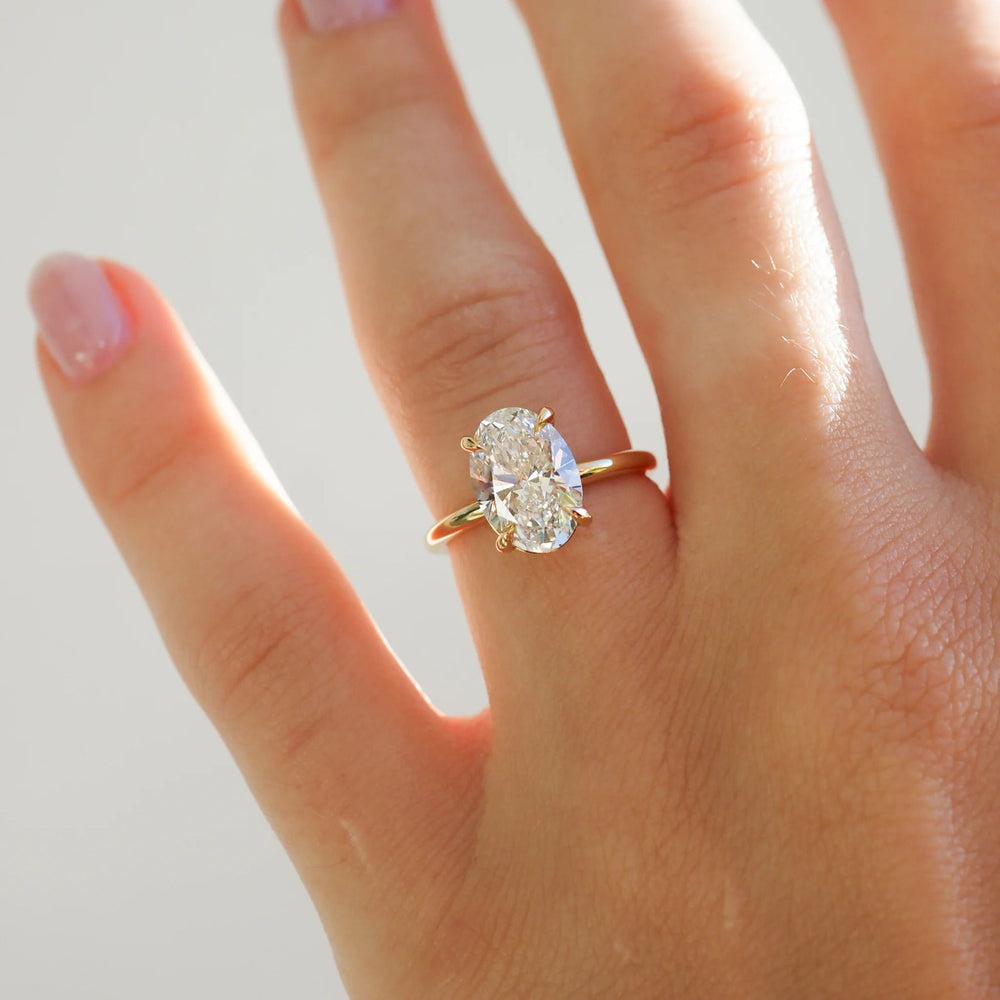 Oval Cut Labgrown Engagement Ring