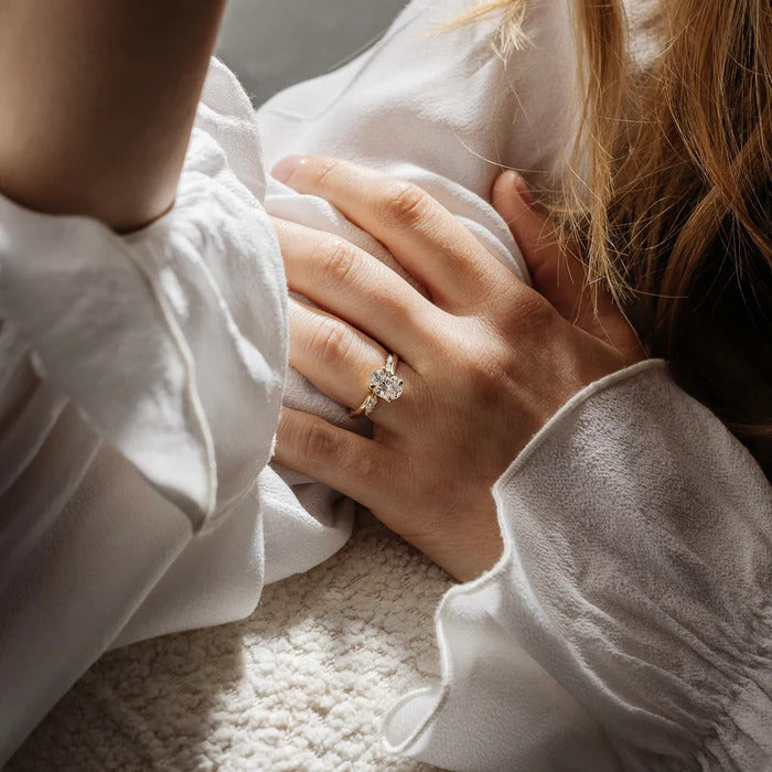 Oval Cut Labgrown Engagement Ring