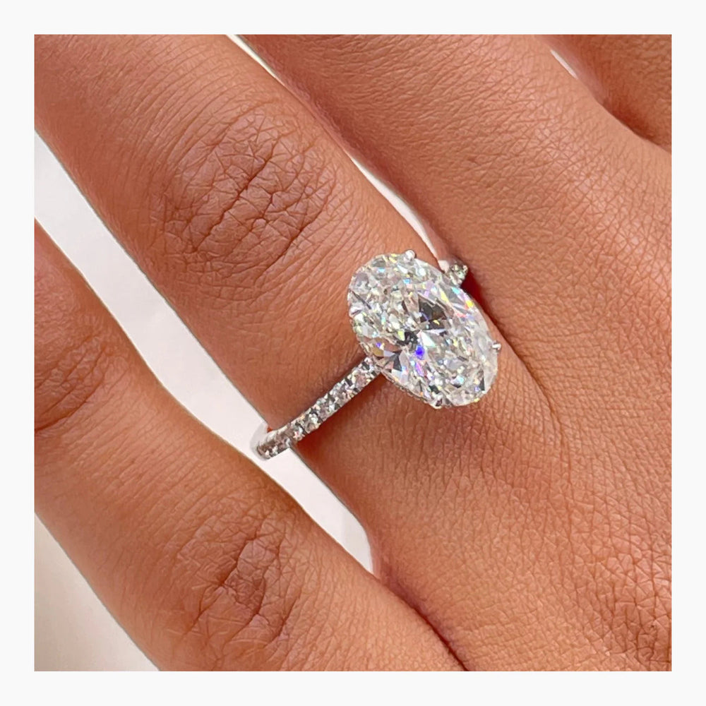 Oval Cut Labgrown Engagement Ring