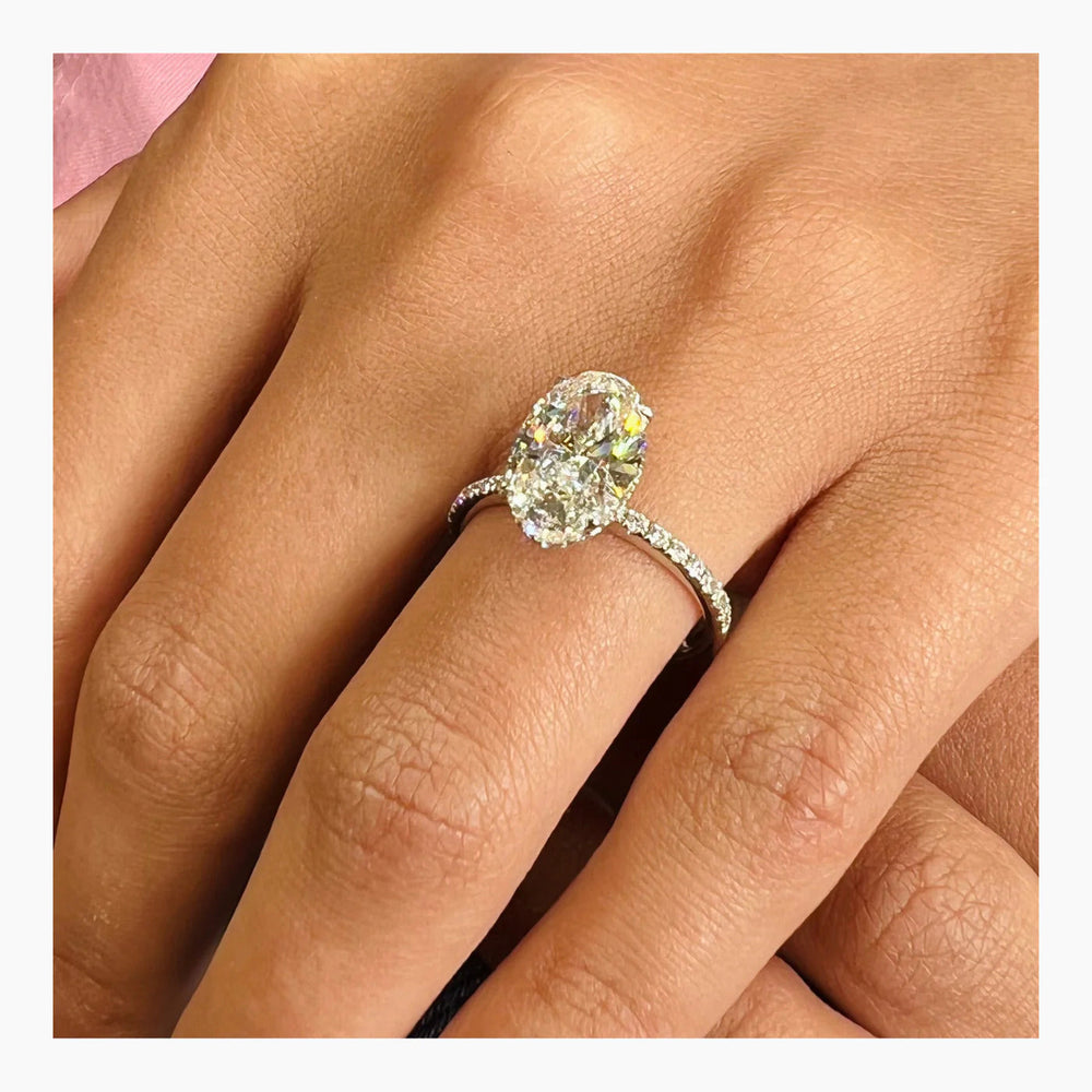 Oval Cut Labgrown Engagement Ring