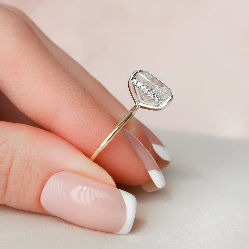 Cushion Cut Labgrown Engagement Ring