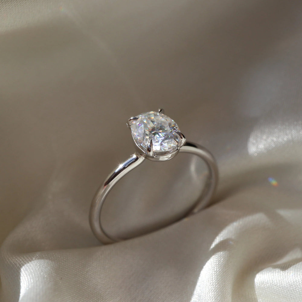 Solitaire Oval Cut Labgrown Engagement Ring