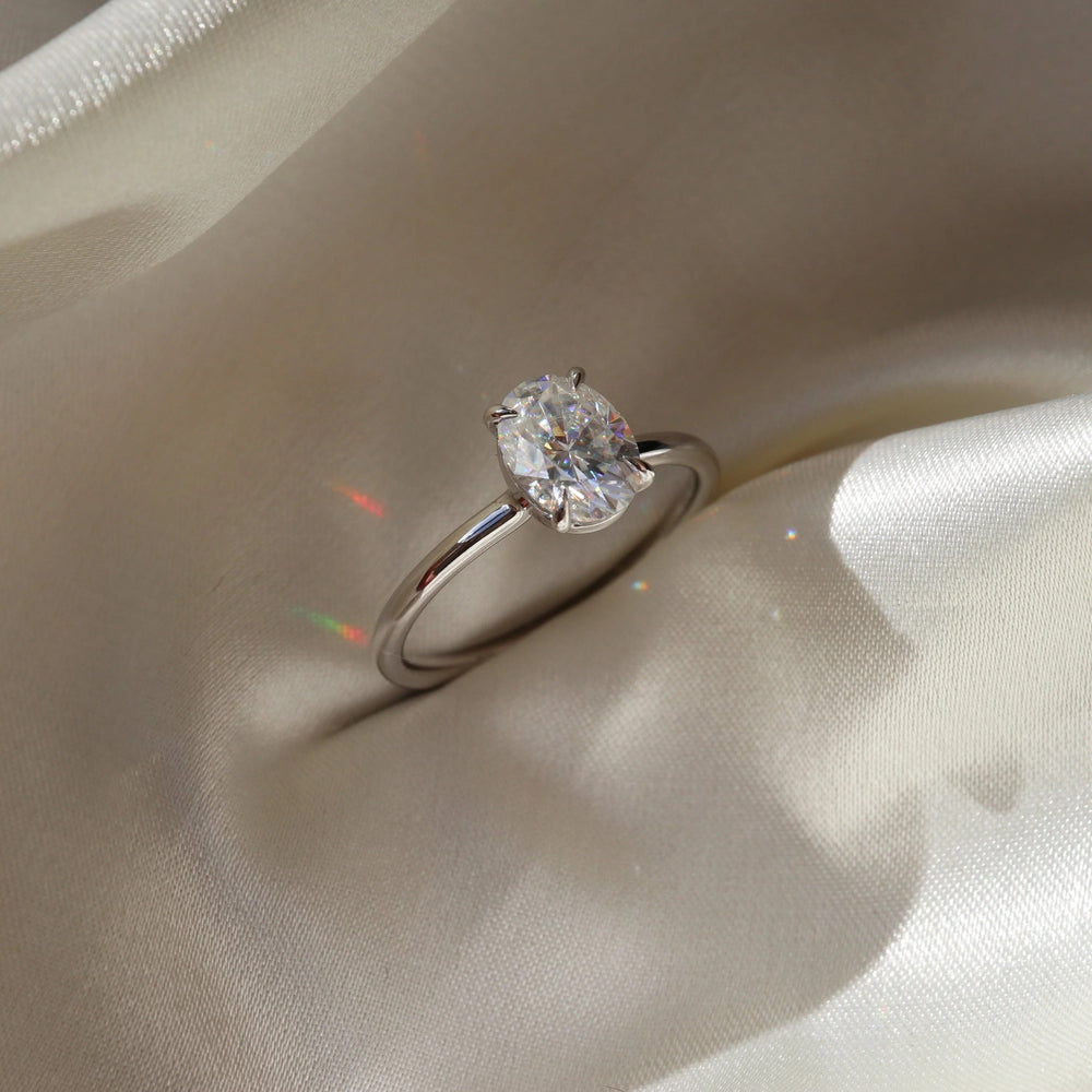 Solitaire Oval Cut Labgrown Engagement Ring