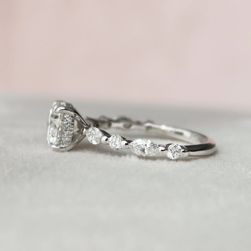 Round Brilliant Cut Labgrown Engagement Ring