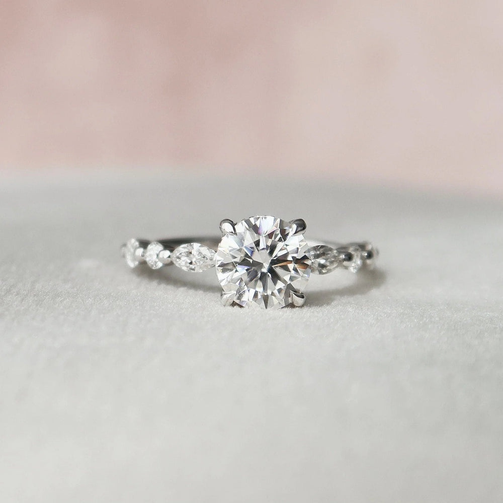 Round Brilliant Cut Labgrown Engagement Ring