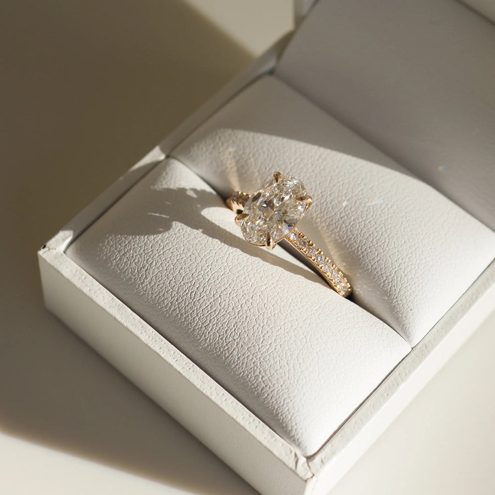 Oval Cut Labgrown Engagement Ring,