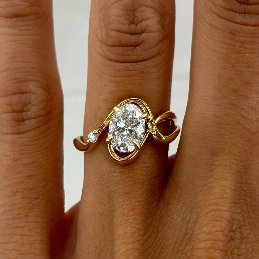 Oval Cut Labgrown Engagement Ring