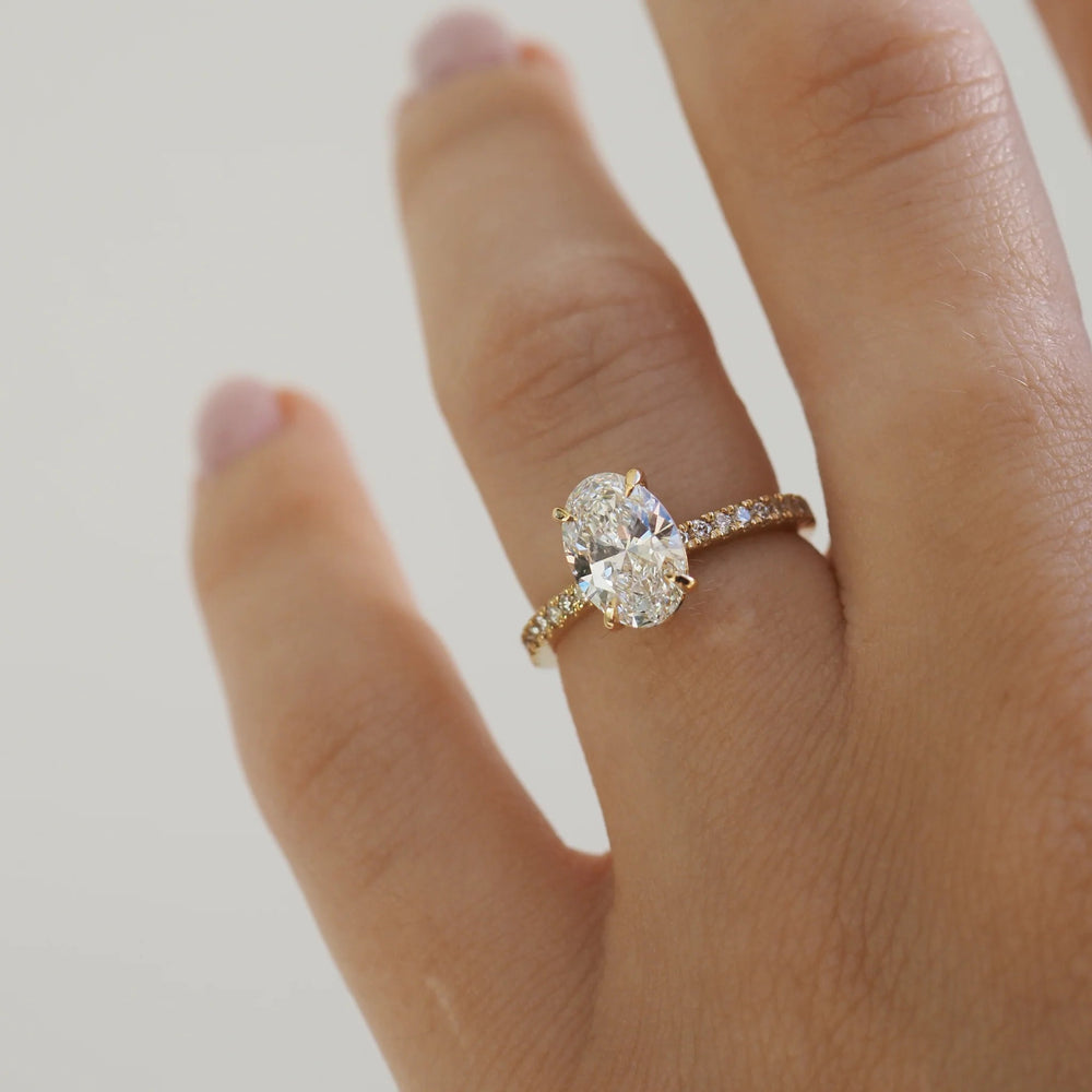 Oval Cut Labgrown Engagement Ring,