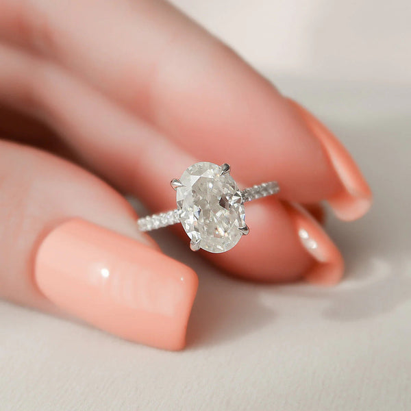 Oval Cut Labgrown Engagement Ring