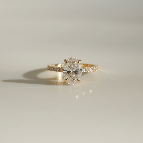 Oval Cut Labgrown Engagement Ring,