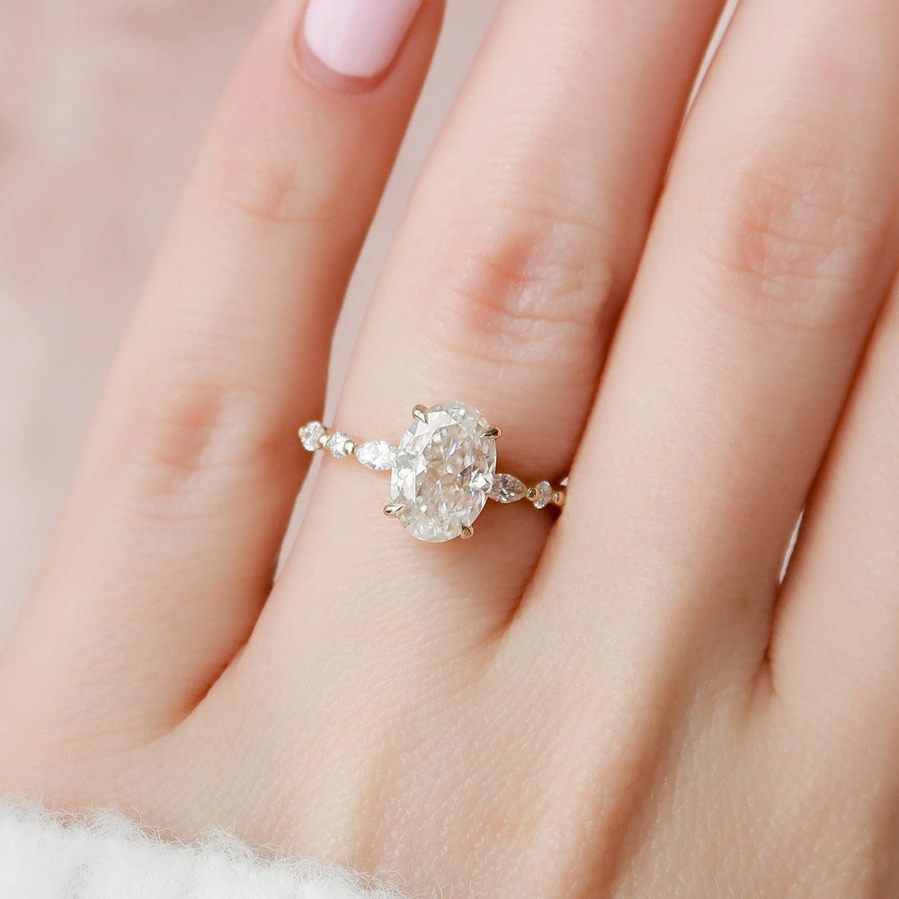 Oval Cut Labgrown Engagement Ring