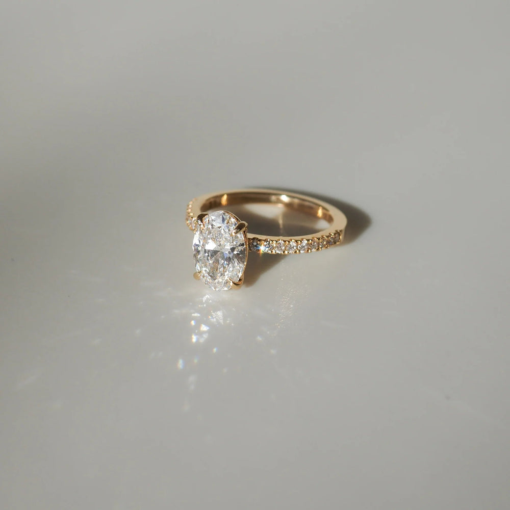 Oval Cut Labgrown Engagement Ring,