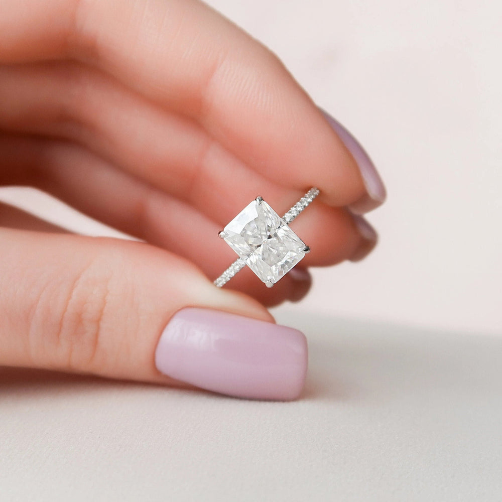 Radiant Cut Labgrown Engagement Ring
