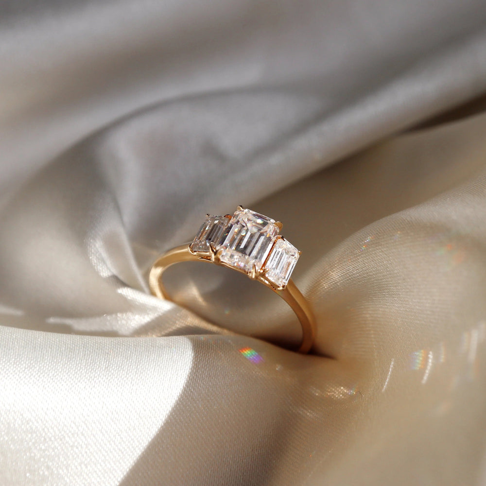 Emerald Cut Labgrown Engagement Ring